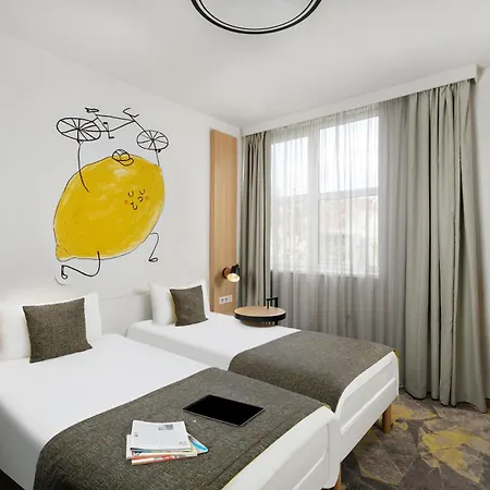 Ibis Styles Budapest City Exterior photo